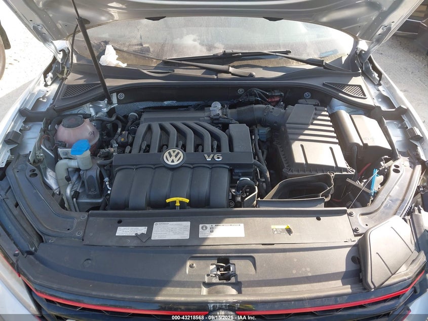 2018 Volkswagen Passat 3.6L V6 Gt VIN: 1VWJM7A39JC035613 Lot: 43218568