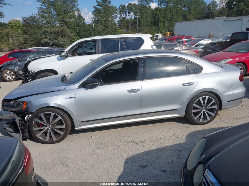 2018 Volkswagen Passat 3.6L V6 Gt VIN: 1VWJM7A39JC035613 Lot: 43218568