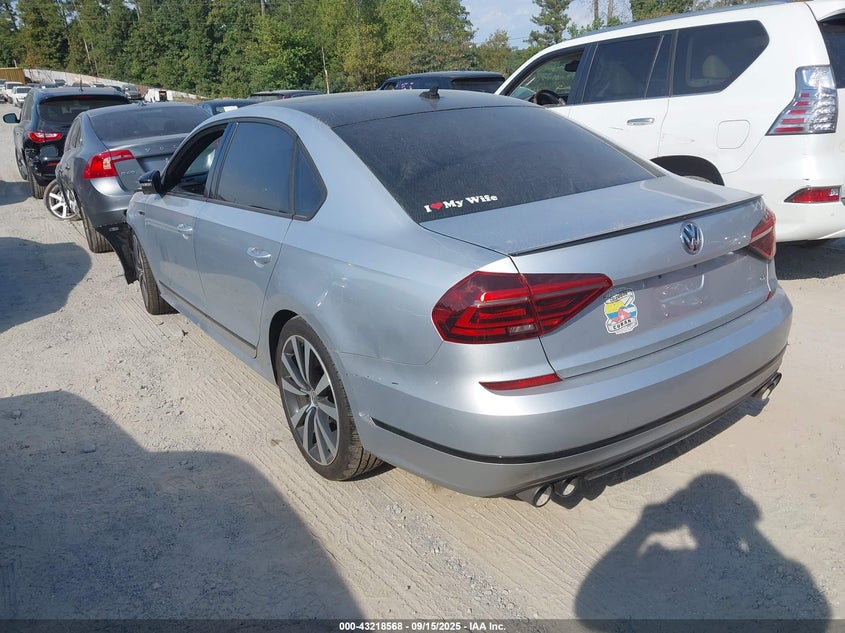 1VWJM7A39JC035613 2018 VOLKSWAGEN PASSAT photo no. 3