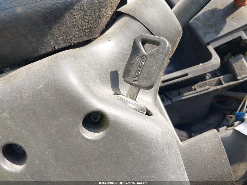 2009 Volvo Vn Vnm VIN: 4V4MC9EG19N279482 Lot: 43218657