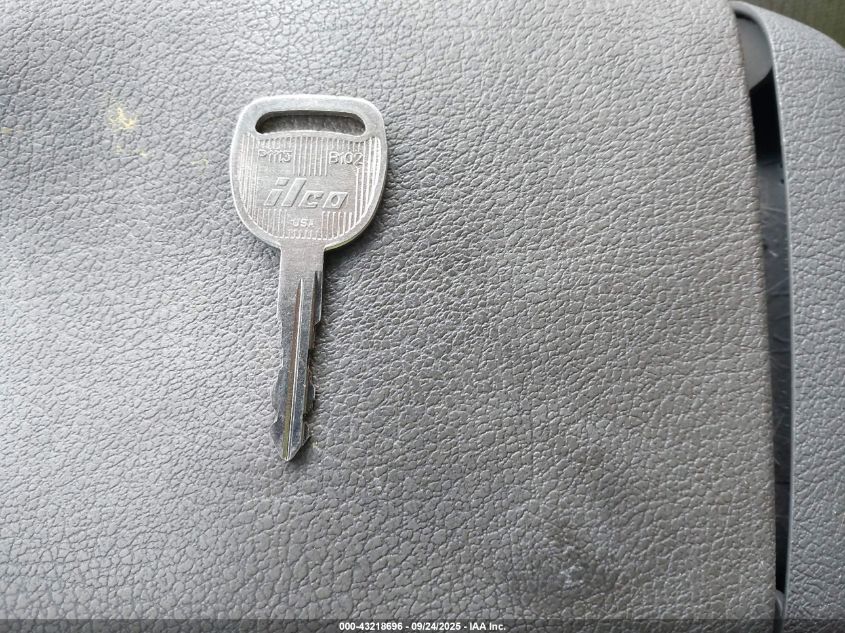 2002 Chevrolet Tahoe Lt VIN: 1GNEK13Z72R228258 Lot: 43218696