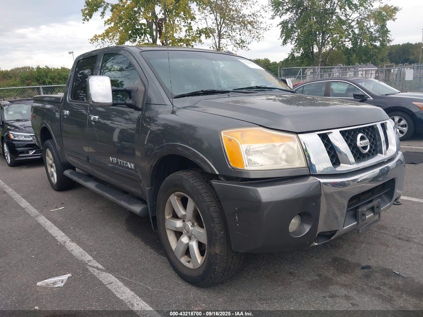 NISSAN TITAN SL