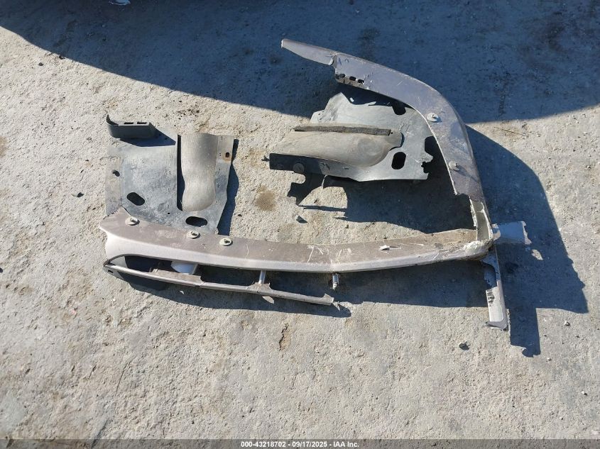 2005 Mercury Grand Marquis Ls/Lse VIN: 2MEFM75WX5X630605 Lot: 43218702