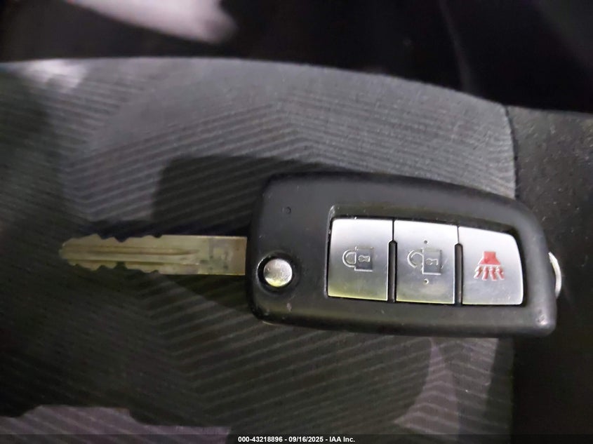 2016 NISSAN ROGUE S/SL/SV - KNMAT2MV7GP607818