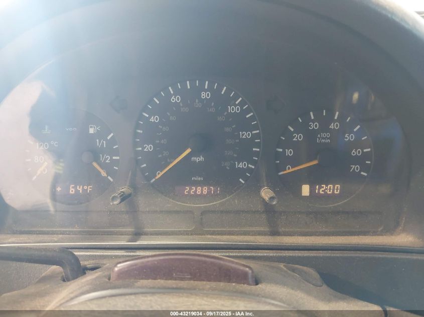 2004 Mercedes-Benz Ml 350 4Matic VIN: 4JGAB57E34A460276 Lot: 43219034