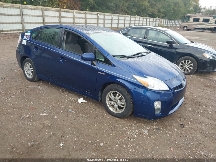 TOYOTA PRIUS THREE