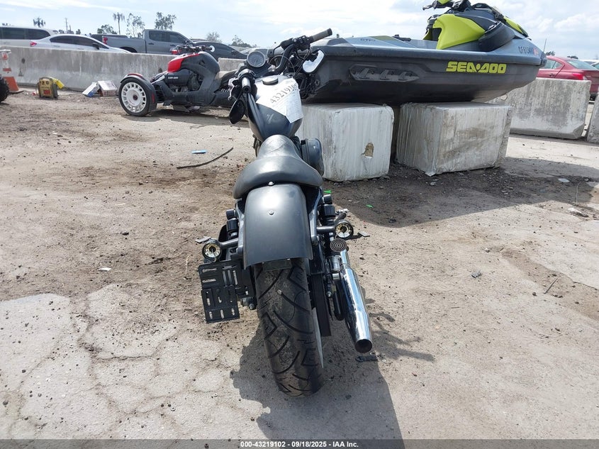 2010 Harley-Davidson Xl883 N VIN: 1HD4LE234AC415060 Lot: 43219102