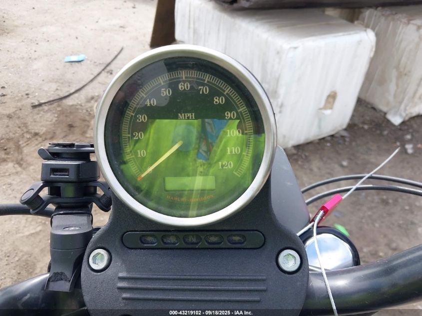 2010 Harley-Davidson Xl883 N VIN: 1HD4LE234AC415060 Lot: 43219102