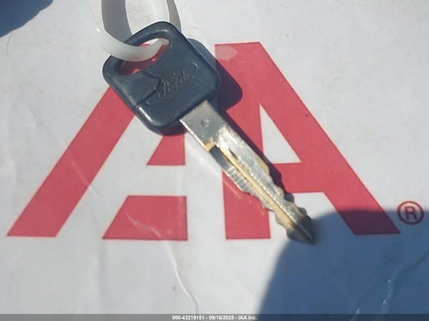 2001 Ford F-350 Lariat/Xl/Xlt VIN: 1FDWW36F11EC80002 Lot: 43219151