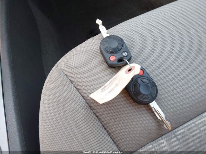 2010 Ford Fusion Se VIN: 3FAHP0HA8AR417482 Lot: 43219208