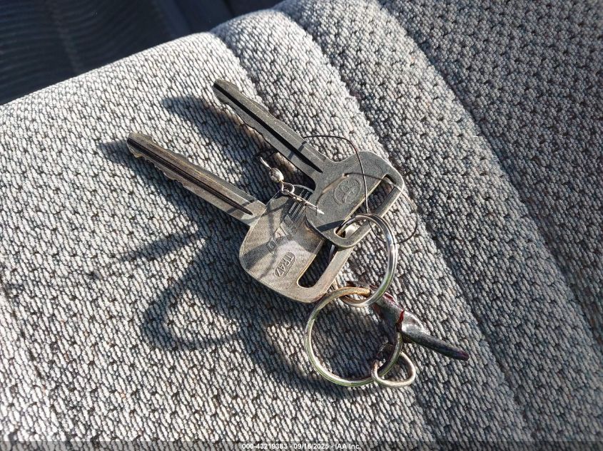 2002 Toyota Tundra Sr5 V8 VIN: 5TBBT441X2S309946 Lot: 43219383