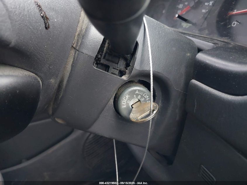 1999 Nissan Pathfinder Le/Se/Xe VIN: JN8AR05Y3XW303861 Lot: 43219502