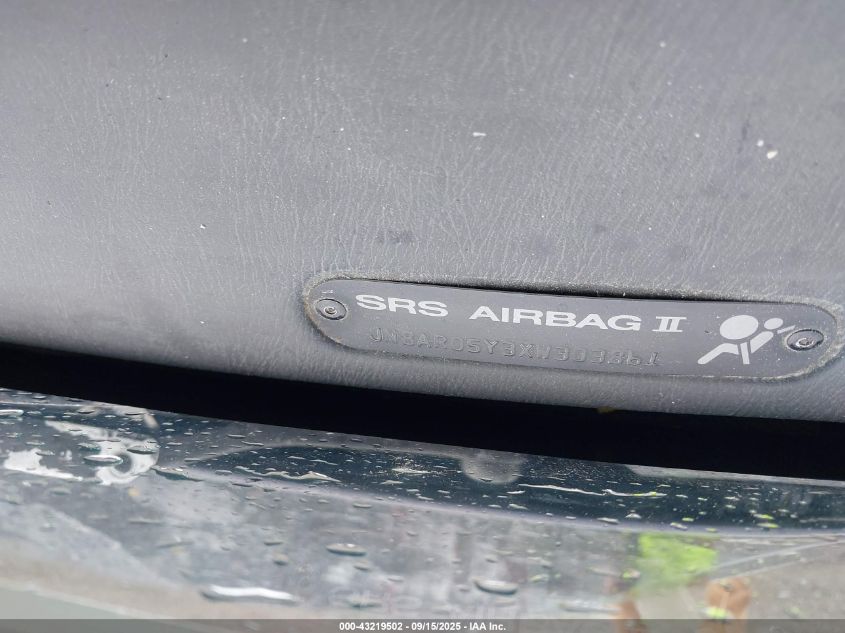 1999 Nissan Pathfinder Le/Se/Xe VIN: JN8AR05Y3XW303861 Lot: 43219502