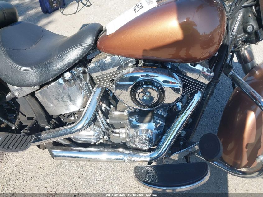 2014 Harley-Davidson Flstc Heritage Softail Classic VIN: 1HD1BWV17EB025684 Lot: 43219523