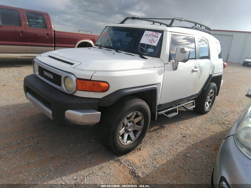 Vin: jtebu4bf2ek184743, lot: 43714061, toyota fj cruiser 20142