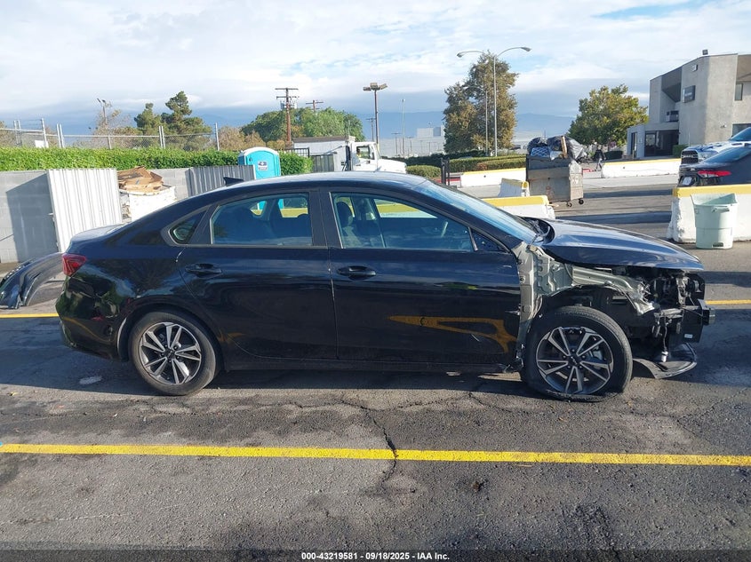 2022 KIA FORTE LXS - 3KPF24AD8NE503786