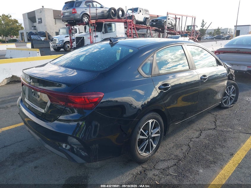 2022 KIA FORTE LXS - 3KPF24AD8NE503786