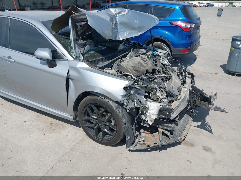 2019 TOYOTA CAMRY SE 4T1B11HK0KU690552