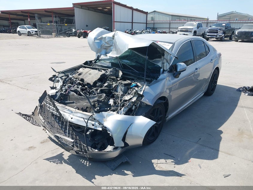 2019 TOYOTA CAMRY SE 4T1B11HK0KU690552