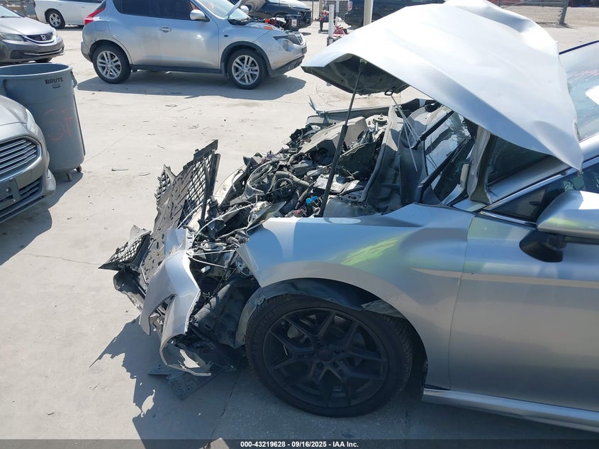 2019 TOYOTA CAMRY SE 4T1B11HK0KU690552