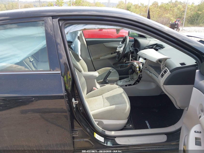 2013 TOYOTA COROLLA LE - 2T1BU4EE2DC945326