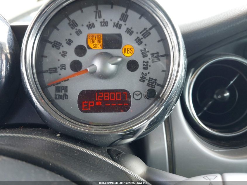 2006 Mini Cooper S VIN: WMWRE33586TJ37502 Lot: 43219858