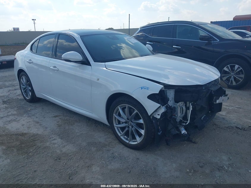 2022 ALFA ROMEO GIULIA TI AWD - ZARFANBN7N7661669