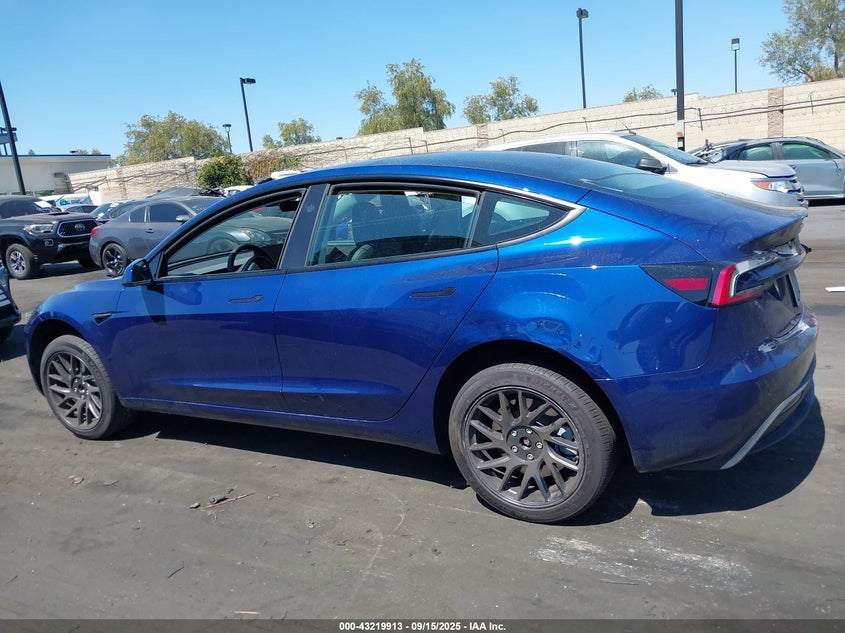 2025 Tesla Model 3 Long Range Rear-Wheel Drive VIN: 5YJ3E1EA0SF930877 Lot: 43219913