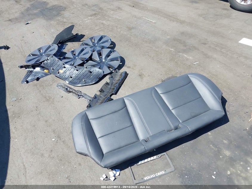 2025 Tesla Model 3 Long Range Rear-Wheel Drive VIN: 5YJ3E1EA0SF930877 Lot: 43219913