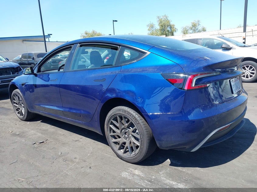 2025 Tesla Model 3 Long Range Rear-Wheel Drive VIN: 5YJ3E1EA0SF930877 Lot: 43219913