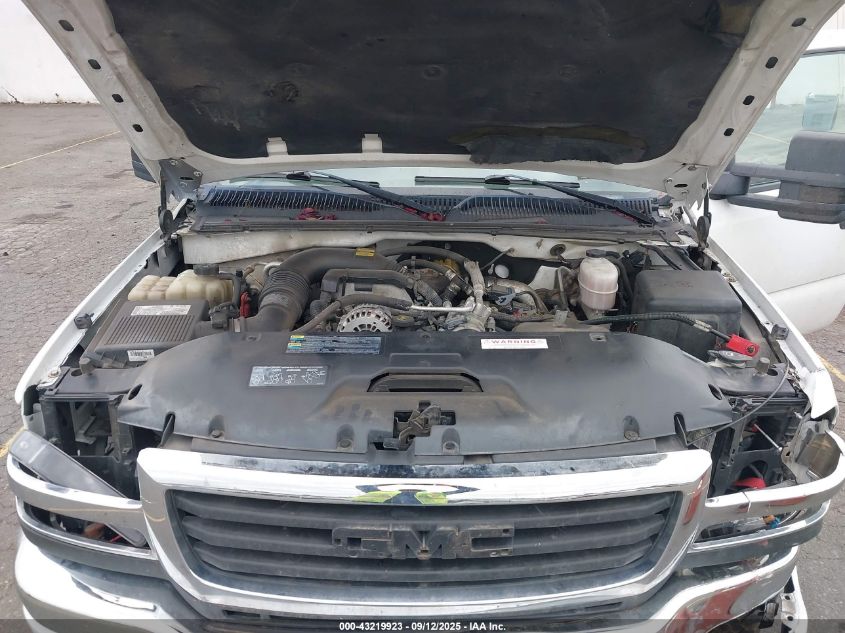 2005 GMC Sierra 2500Hd Sle/Slt/Work Truck VIN: 1GTHK23215F835485 Lot: 43219923