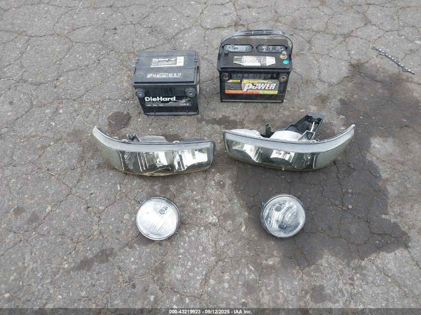 2005 GMC Sierra 2500Hd Sle/Slt/Work Truck VIN: 1GTHK23215F835485 Lot: 43219923