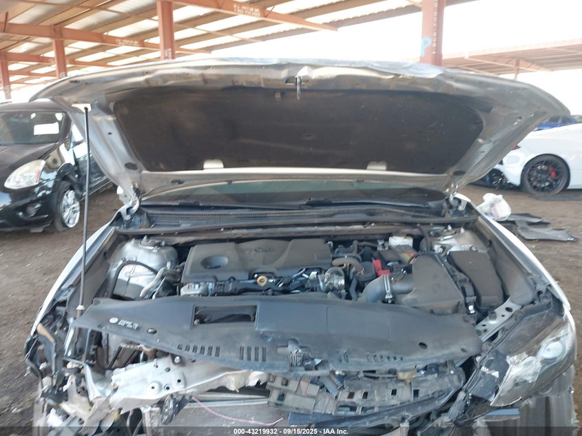 4T1G11AK4NU707020 2022 TOYOTA CAMRY photo no. 10