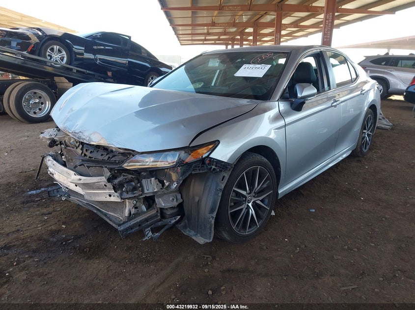 4T1G11AK4NU707020 2022 TOYOTA CAMRY photo no. 2
