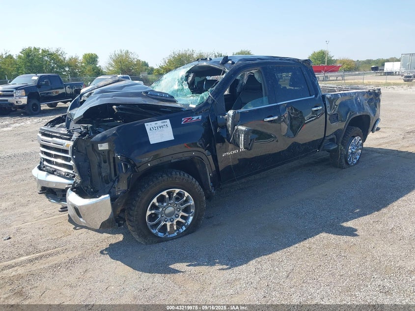2GC4YPE7XR1121547 2024 CHEVROLET SILVERADO photo no. 2