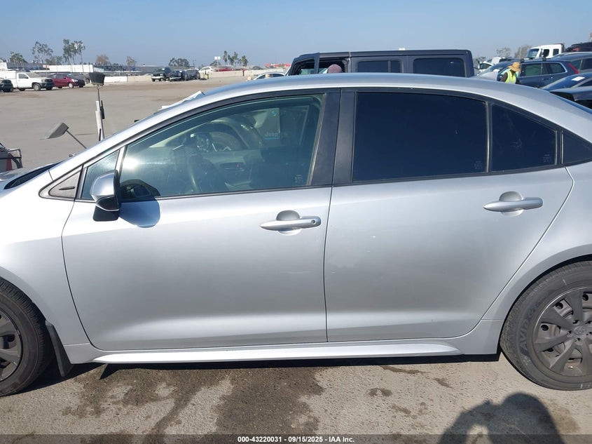 2022 TOYOTA COROLLA LE - JTDEPMAE0NJ190807