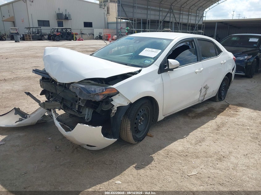 5YFBURHEXHP673249 2017 TOYOTA COROLLA photo no. 2