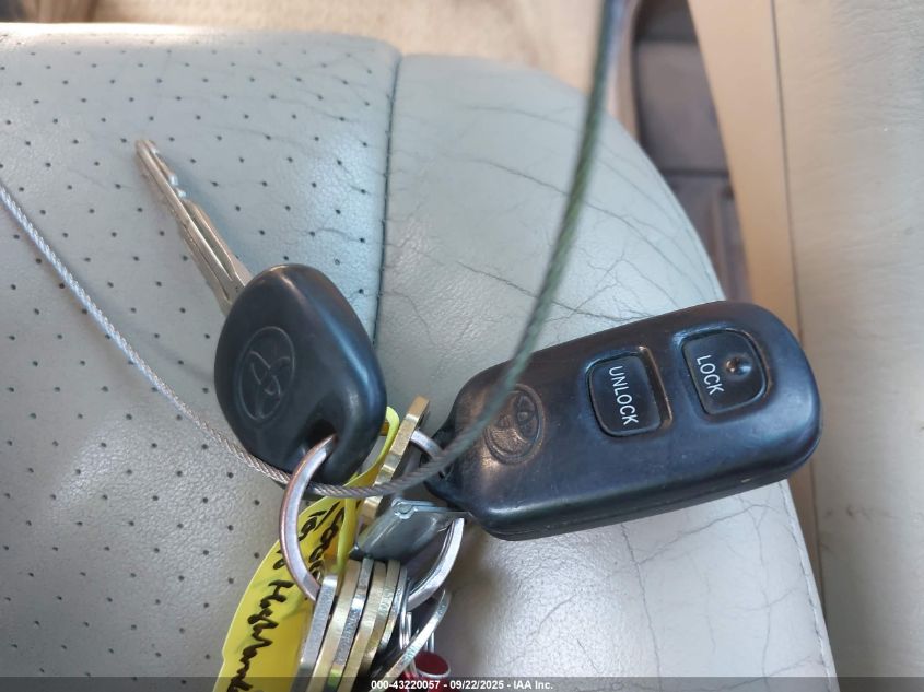 2005 Toyota Highlander Limited V6 VIN: JTEEP21A350068574 Lot: 43220057