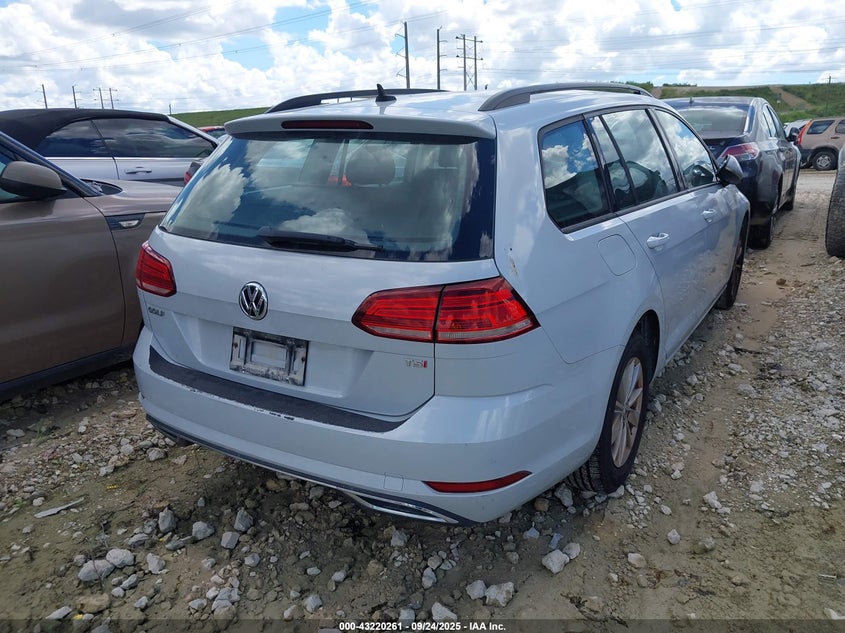 3VWD17AU2JM762959 2018 VOLKSWAGEN GOLF SPORTSVAN photo no. 4