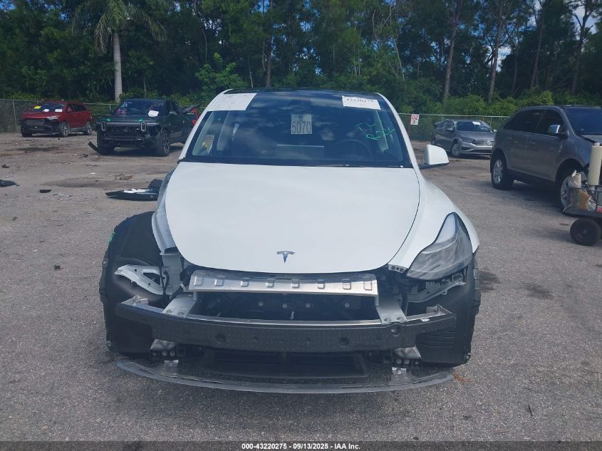 2024 Tesla Model Y Long Range Dual Motor All-Wheel Drive VIN: 7SAYGDEE1RA269794 Lot: 43220275