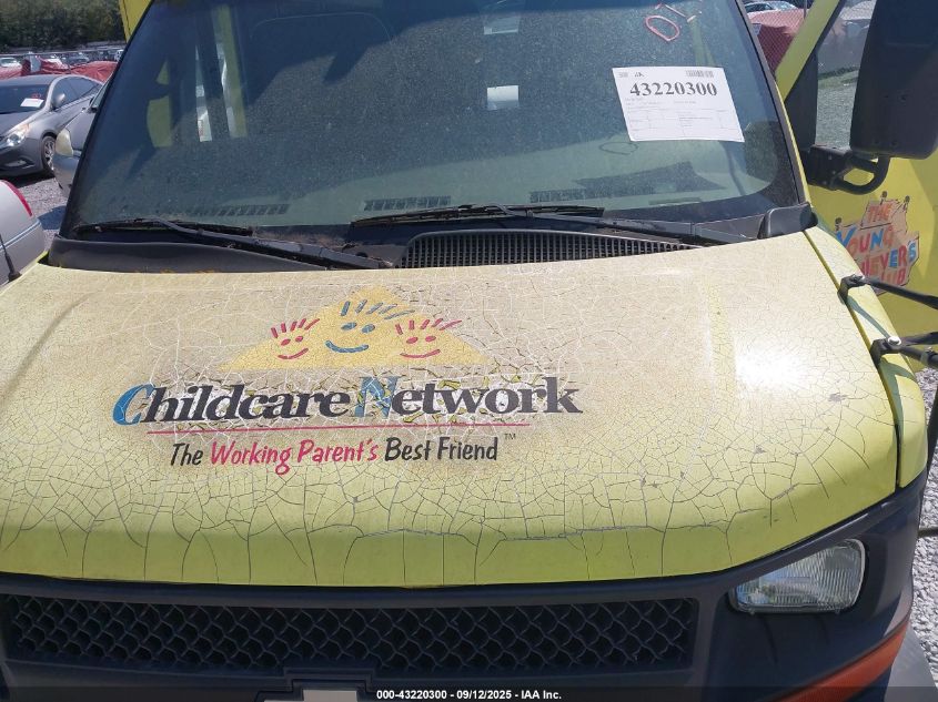 2007 Chevrolet Express Cutaway Work Van VIN: 1GBHG31V671223758 Lot: 43220300