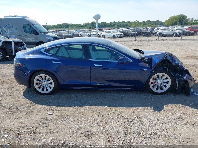 2019 Tesla Model S 100D/Long Range/P100D/Performance VIN: 5YJSA1E43KF330162 Lot: 43220324