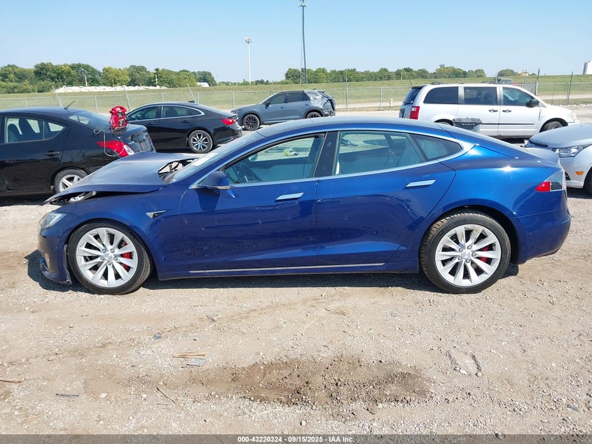2019 Tesla Model S 100D/Long Range/P100D/Performance VIN: 5YJSA1E43KF330162 Lot: 43220324