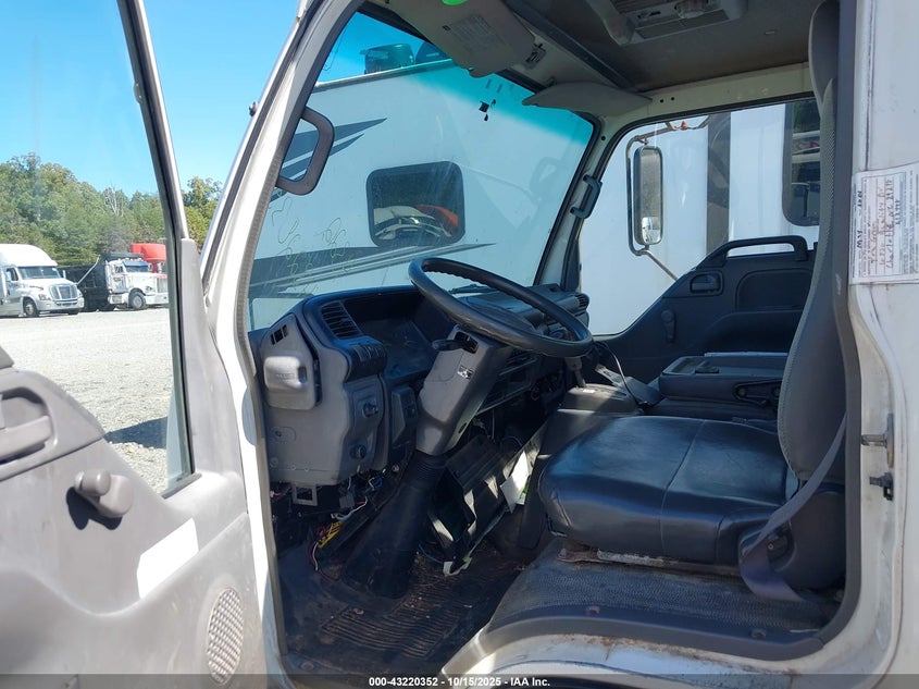 2004 Isuzu W4S042 Npr Hd Dsl Reg VIN: JALC4B14947010276 Lot: 43220352