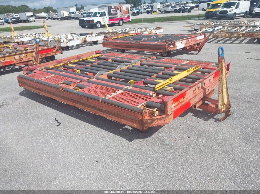 00000000000168499 2004 Equipment Gse A05165D auction photo 1