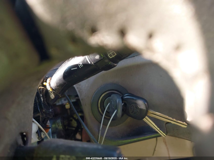 2001 Toyota Sienna Xle VIN: 4T3ZF13C71U377827 Lot: 43220446