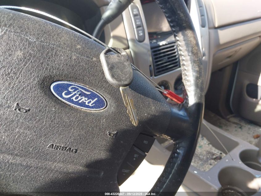 2004 Ford Explorer Nbx/Xlt VIN: 1FMZU73W54UA11591 Lot: 43220447