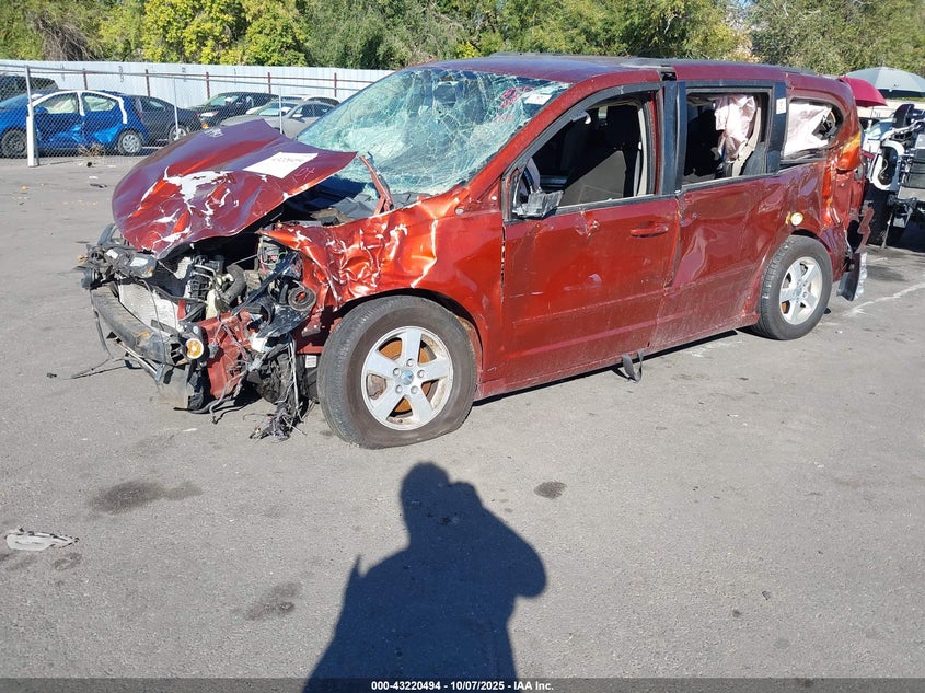 2012 Dodge Grand Caravan Sxt orange van flexible 2C4RDGCG8CR184451 photo #3
