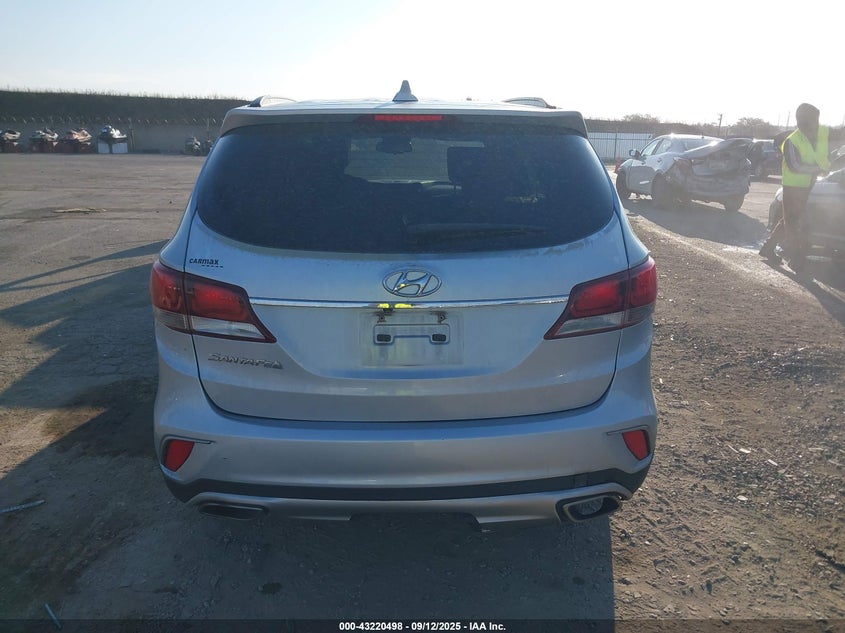 2018 Hyundai Santa Fe Se VIN: KM8SM4HF4JU274675 Lot: 43220498