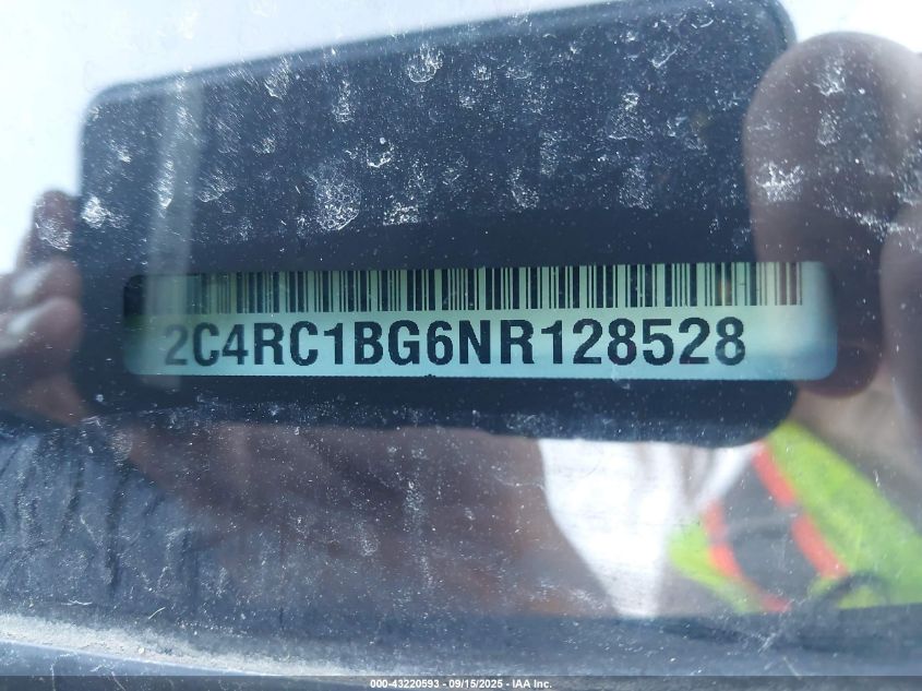 2022 Chrysler Pacifica Touring L VIN: 2C4RC1BG6NR128528 Lot: 43220593